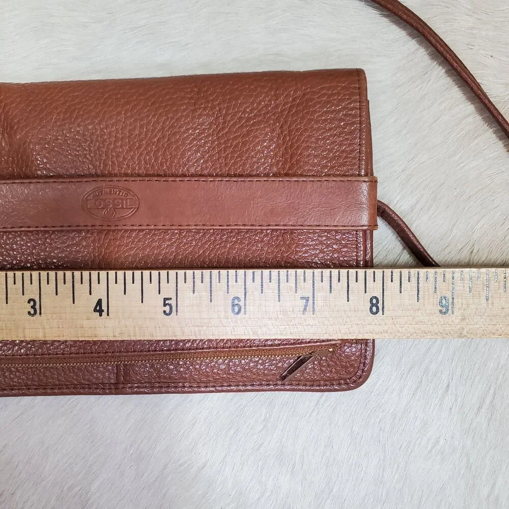 Fossil Women’s Crossbody Bag Small Brown Leather Envelope Purse Organizer Casual